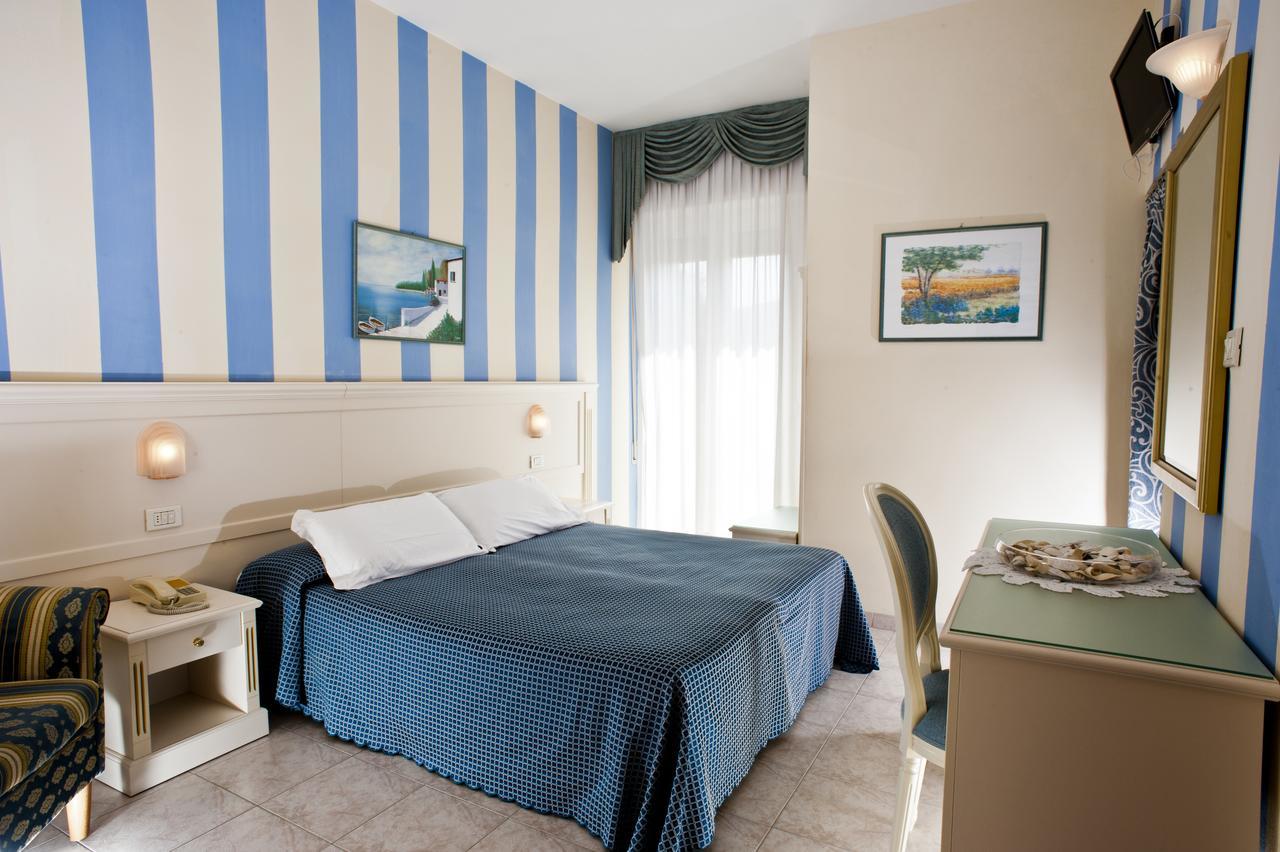 Hotel Alsen Ρίμινι Εξωτερικό φωτογραφία